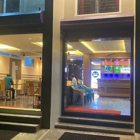 Hotel Madigai Thanjavur ภายนอก รูปภาพ